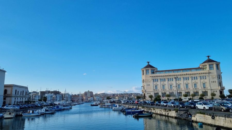 אורטיג'יה, האי מחובר בגשר אל סירקוזה